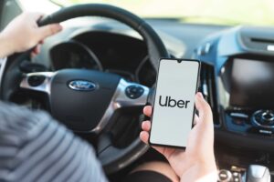 car driver using uber app